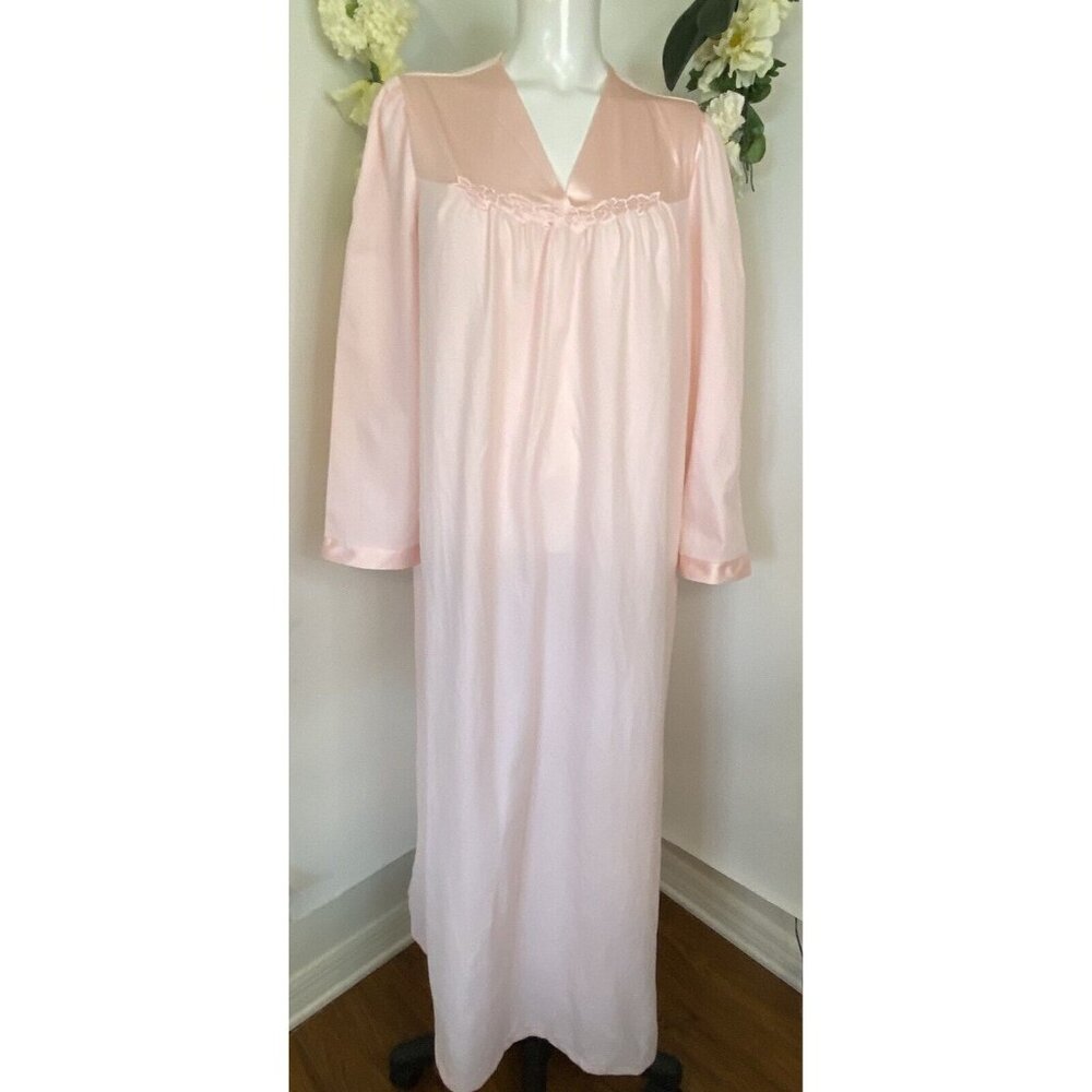 Vtg Vanity Fair Soft Pink Long Nightgown Size Large 83% Dacron Polyester Sleeves